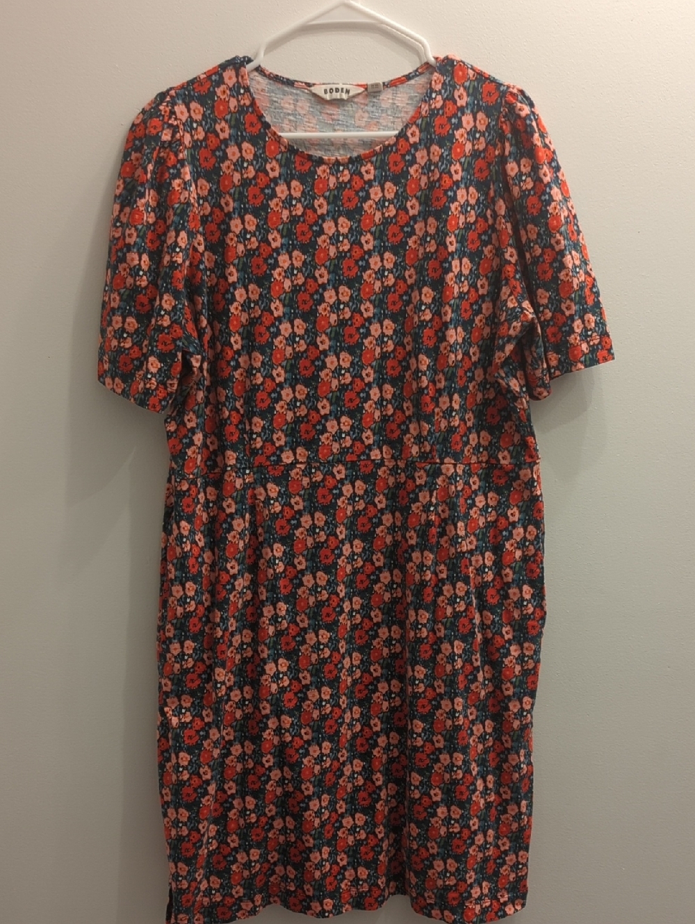 2/$40 - Boden Zoe Jersey Dress in Navy, Red, and Pink Floral Print (US 20/22L)